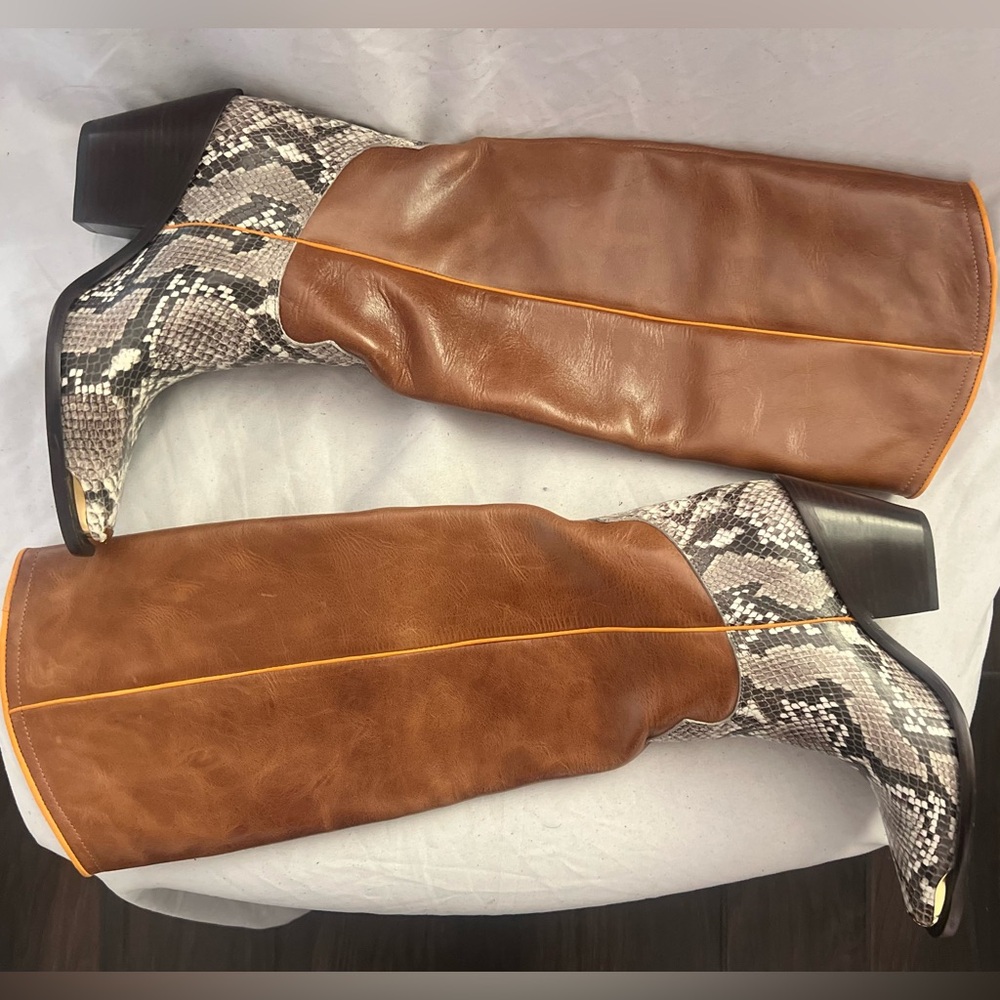 Tory Burch WESTERN KNEE HIGH PULL ON BROWN /
SNAKE Leather Boots 36.5 RARE - Picture 8 of 11